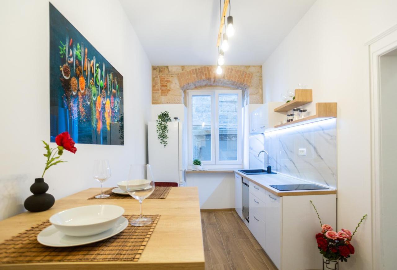 Apartman Kolura Vis Exterior photo
